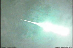 Captan explosión de meteoro en Japón, similar a 5.5 toneladas de TNT